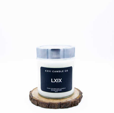 best white handmade musk scented candle 